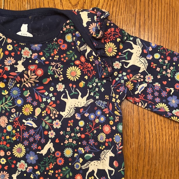 Gap Long Sleeve Onesie - Picture 2 of 3